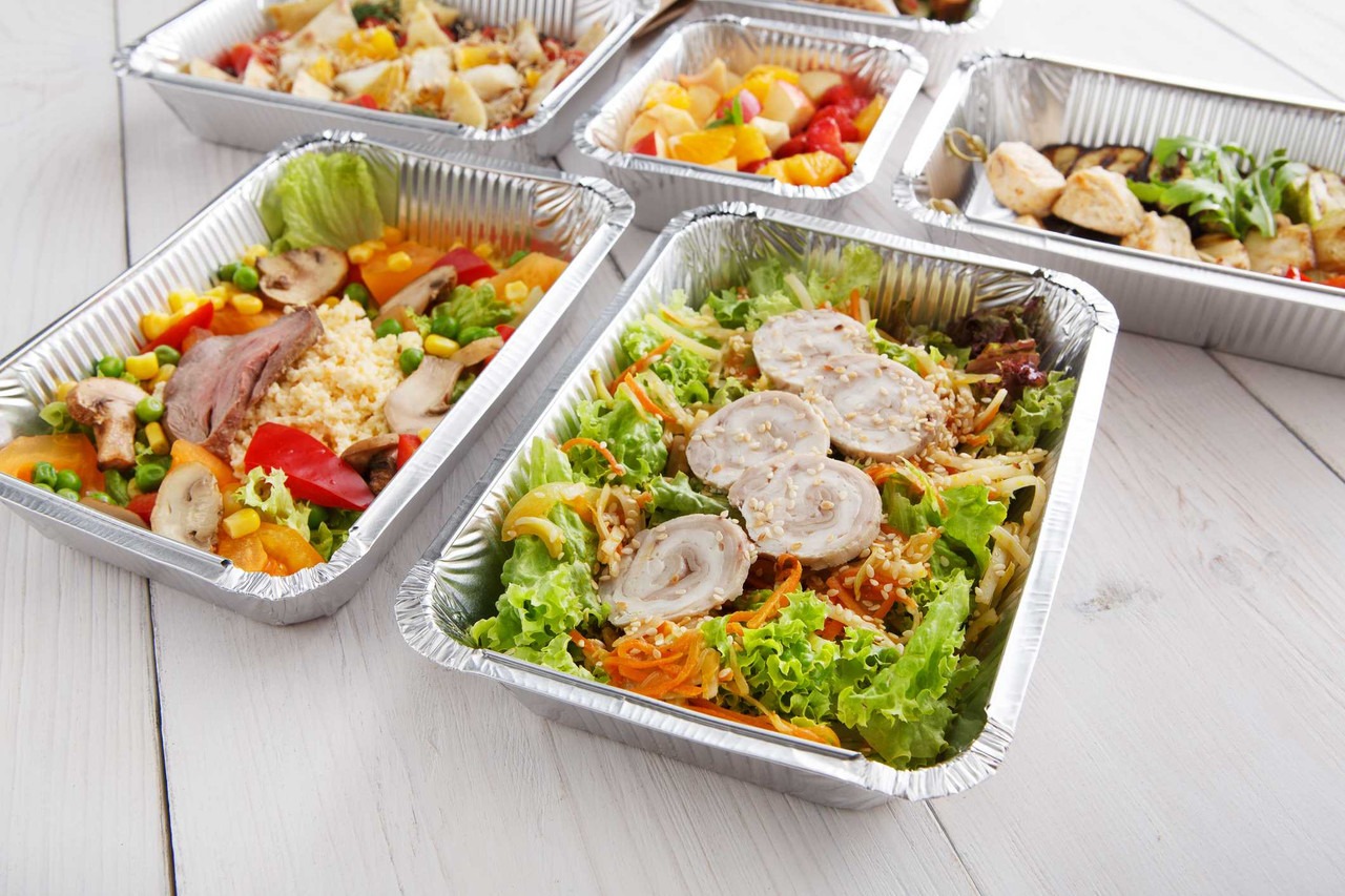 Half Deep Foil Gastronome Trays - Image 3